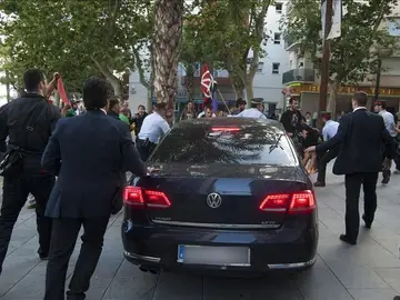 Montoro en el ataque que sufrió el coche en el que viajaba con Sánchez-Camacho Montoro en el ataque que sufrió el coche en el que viajaba con Sánchez-Camacho