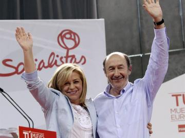 Rubalcaba y Valenciano, en uno de los actos de cierre de campaña