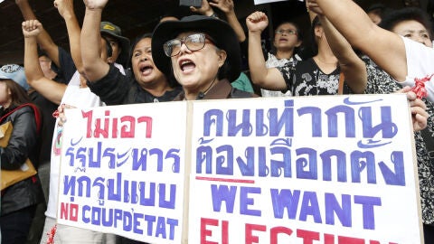 Protestas de grupos afines a los pol&iacute;ticos depuestos