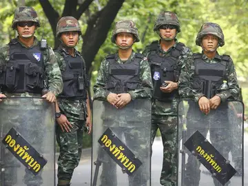 Soldados tailandeses en Bangkok Soldados tailandeses en Bangkok