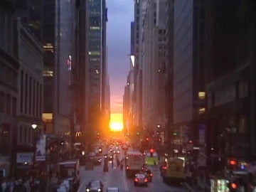 El 'solsticio de Manhattan', el más bello ocaso del sol entre los rascacielos de Nueva York