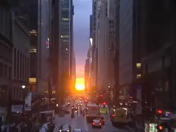 El 'solsticio de Manhattan', el más bello ocaso del sol entre los rascacielos de Nueva York El 'solsticio de Manhattan', el más bello ocaso del sol entre los rascacielos de Nueva York