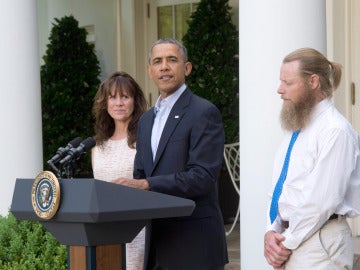 Los padres del soldado Bergdahl con Obama