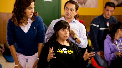 Los marqueses se presentan en las clases de preparto de Eli