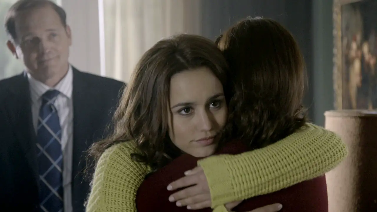 María perdona a sus padres