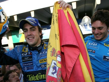 Alonso celebra su segundo campeonato
