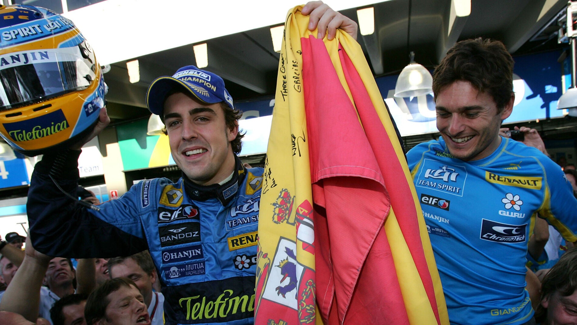 Alonso celebra su segundo campeonato