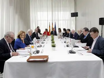 Más de una treintena de ministros de todos los gobiernos expresan su lealtad al Príncipe Más de una treintena de ministros de todos los gobiernos expresan su lealtad al Príncipe