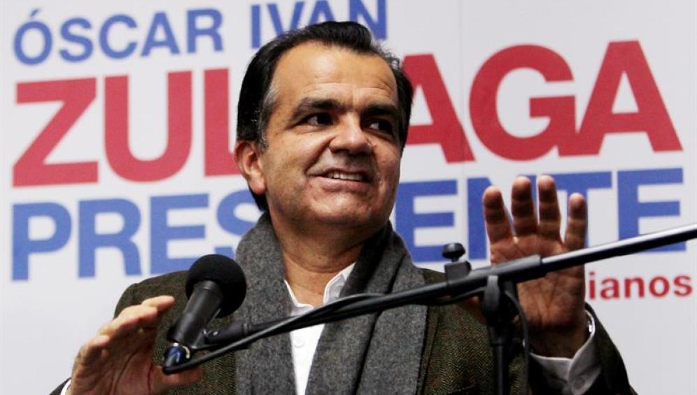 El candidato a la presidencia de Colombia por el partido Centro Democrático, Oscar Iván Zuluaga