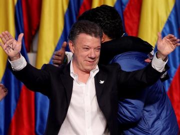 Juan Manuel Santos celebra su reelección