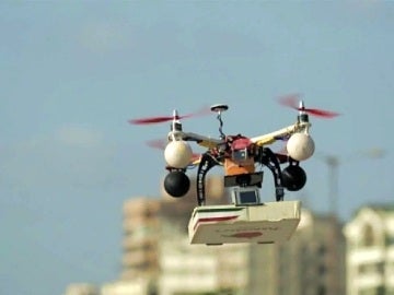 Un drone reparte pizzas a domicilio