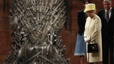 La reina Isabel II visita Poniente