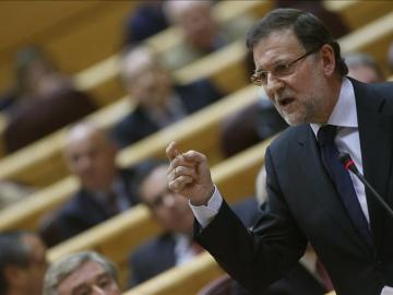 Rajoy apela a defender la salud de la democracia y de las instituciones