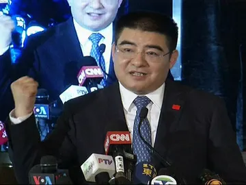 U multimillionario chino invita a cenar a 250 mendigos, U multimillionario chino invita a cenar a 250 mendigos,