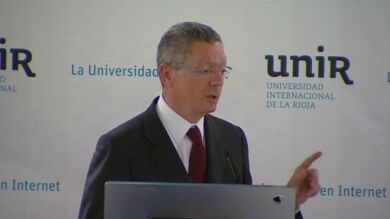 Gallardón dice que la malformación no será una causa directa para abortar