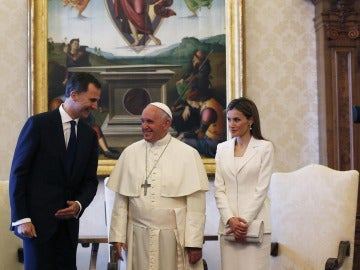 Los Reyes, con el Papa en el Vaticano