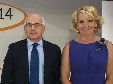 El director del Campus FAES, Javier Zarzalejos (2d) y la presidenta del PP de Madrid, Esperanza Aguirre El director del Campus FAES, Javier Zarzalejos (2d) y la presidenta del PP de Madrid, Esperanza Aguirre