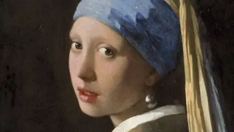 00052 00052