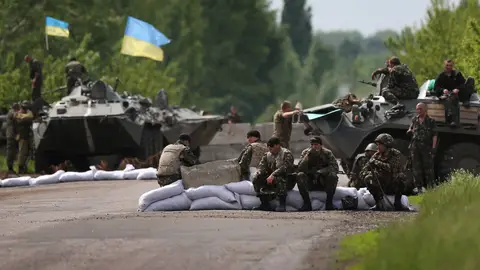 Soldados ucranianos en Slaviansk Soldados ucranianos en Slaviansk