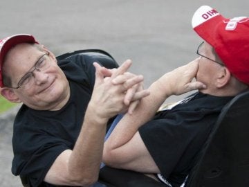 Donnie y Ronnie, los gemelos siameses más longevos del mundo Donnie y Ronnie, los gemelos siameses más longevos del mundo