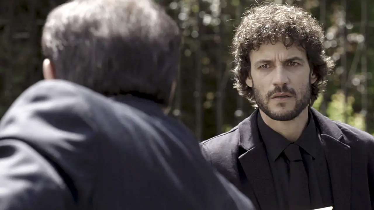 Enrique y Bruno comprar el silencio de Juan