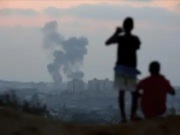 Continúan los bombardeos en la frontera de Gaza Continúan los bombardeos en la frontera de Gaza