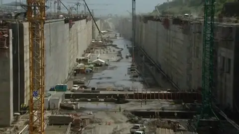 Continúan las obras en el Canal de Panamá Continúan las obras en el Canal de Panamá