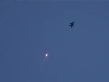 Continúan los bombardeos del Ejército israelí en Gaza en el marco de la ofensiva "Margen Protector" Continúan los bombardeos del Ejército israelí en Gaza en el marco de la ofensiva "Margen Protector"