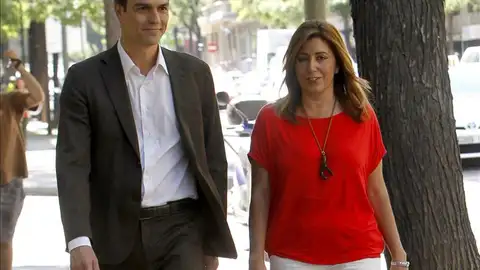Pedro Sánchez con Susana Díaz en Ferraz Pedro Sánchez con Susana Díaz en Ferraz