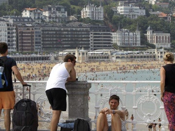 Varios turistas en España