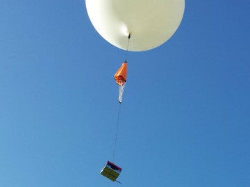 El diamante volando en el cielo