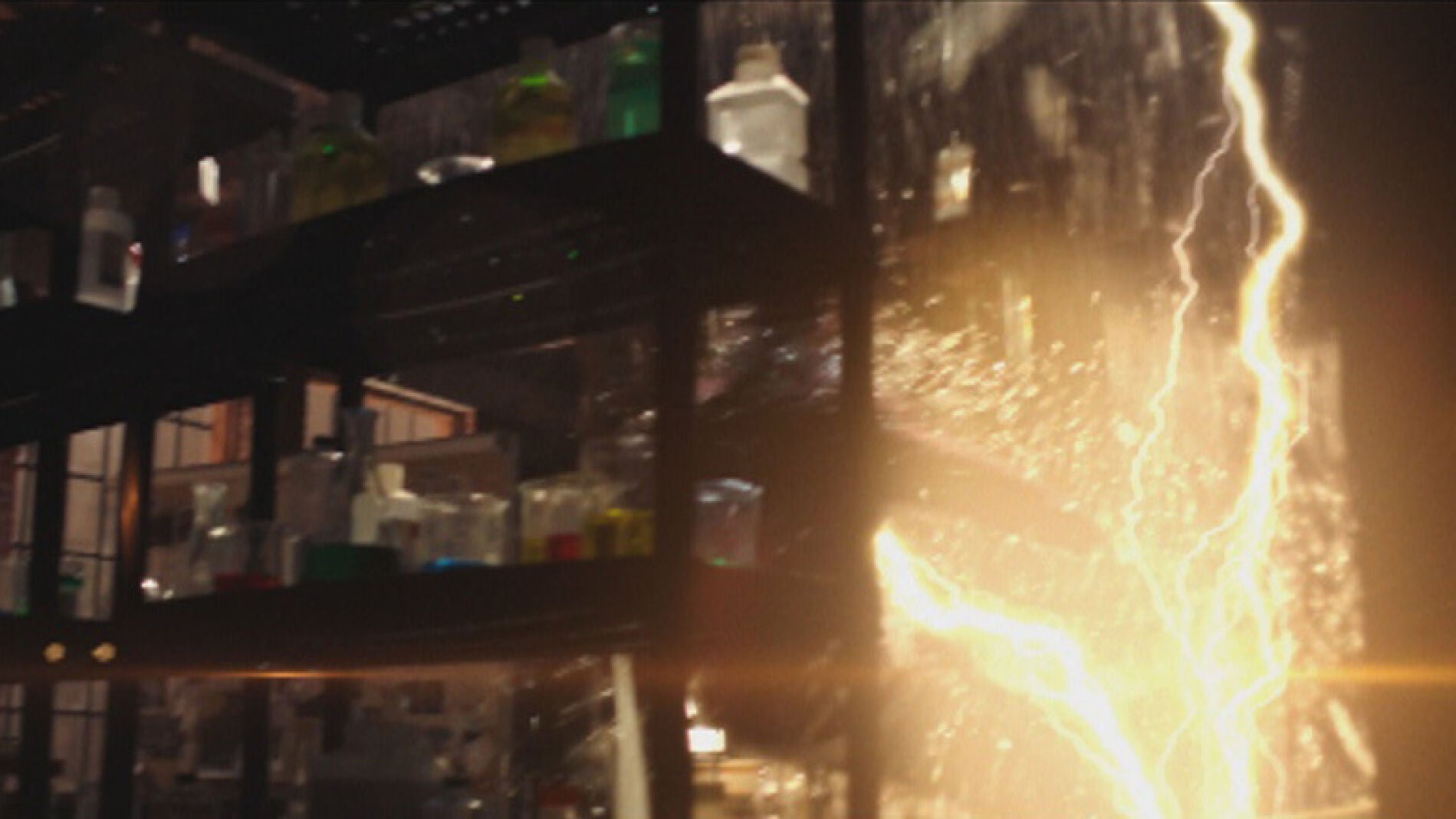 Un rayo impacta contra Barry