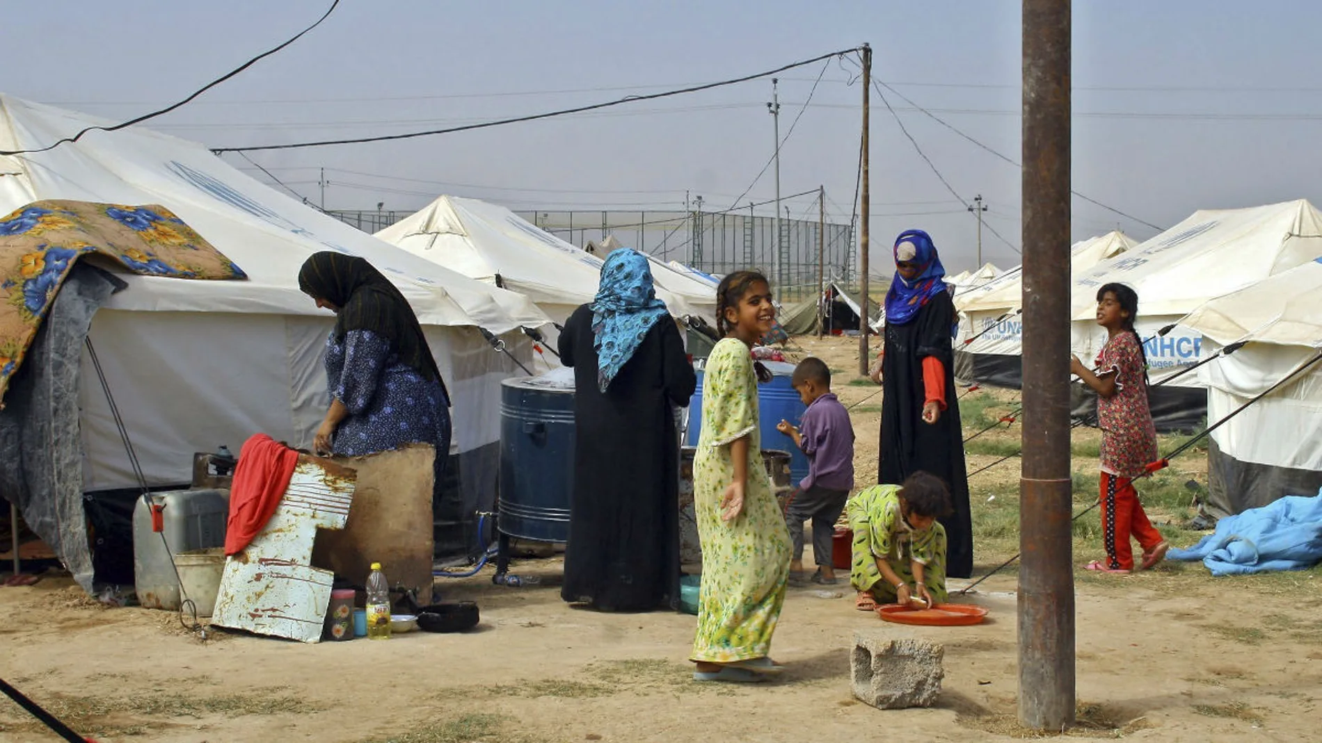 La ONU organiza una operación por tierra, mar y aire para ayudar los desplazados en Irak La ONU organiza una operación por tierra, mar y aire para ayudar los desplazados en Irak