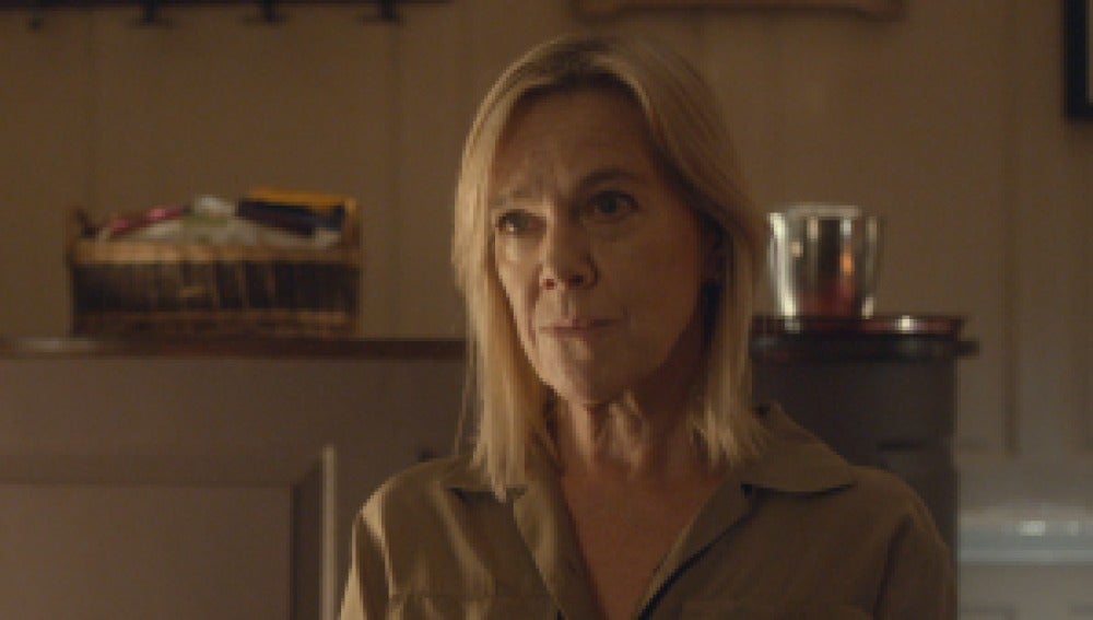 Carolyn Pickles es Maggie Radcliffe en Broadchurch
