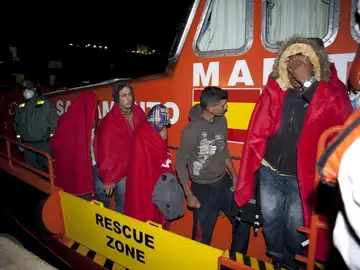 En los tres últimos días se han producido tres hundimiento de embarcaciones con inmigrantes En los tres últimos días se han producido tres hundimiento de embarcaciones con inmigrantes