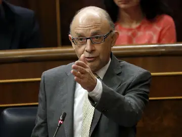 La Diputación Permanente del Congreso ha aprobado la comparecencia de Montoro La Diputación Permanente del Congreso ha aprobado la comparecencia de Montoro
