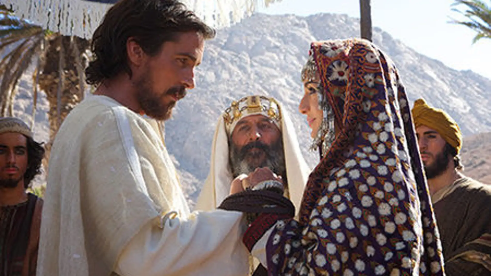 Maria Valverde será la esposa de Christian Bale en 'Dioses y Reyes'