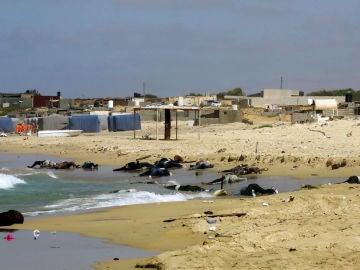 Cientos de cadáveres de inmigrantes frente a las costas de Trípoli