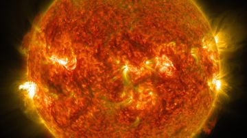 La NASA capta una espectacular llamarada solar