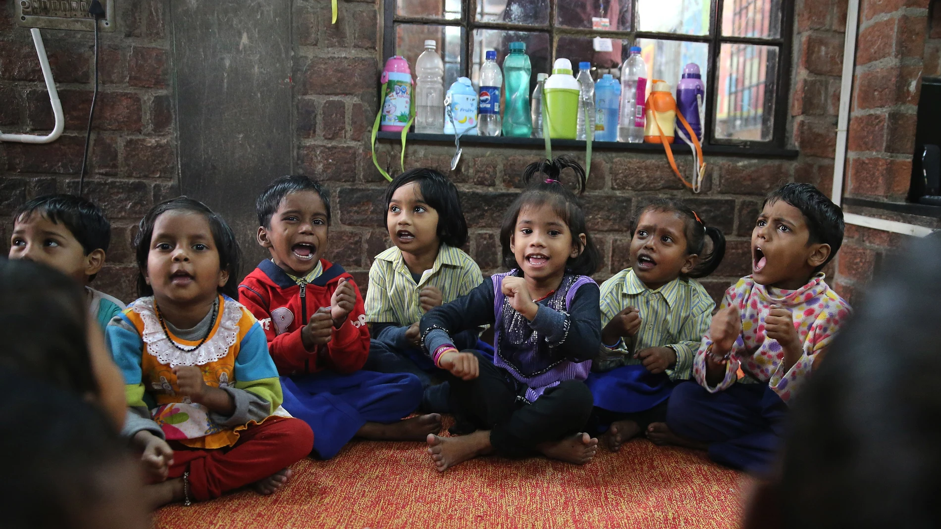 Niños en un colegio de la India Niños en un colegio de la India