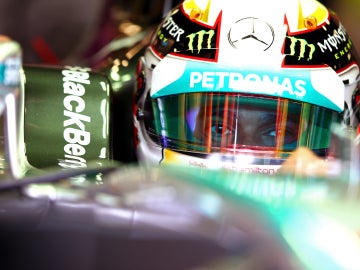 Lewis Hamilton en el W05