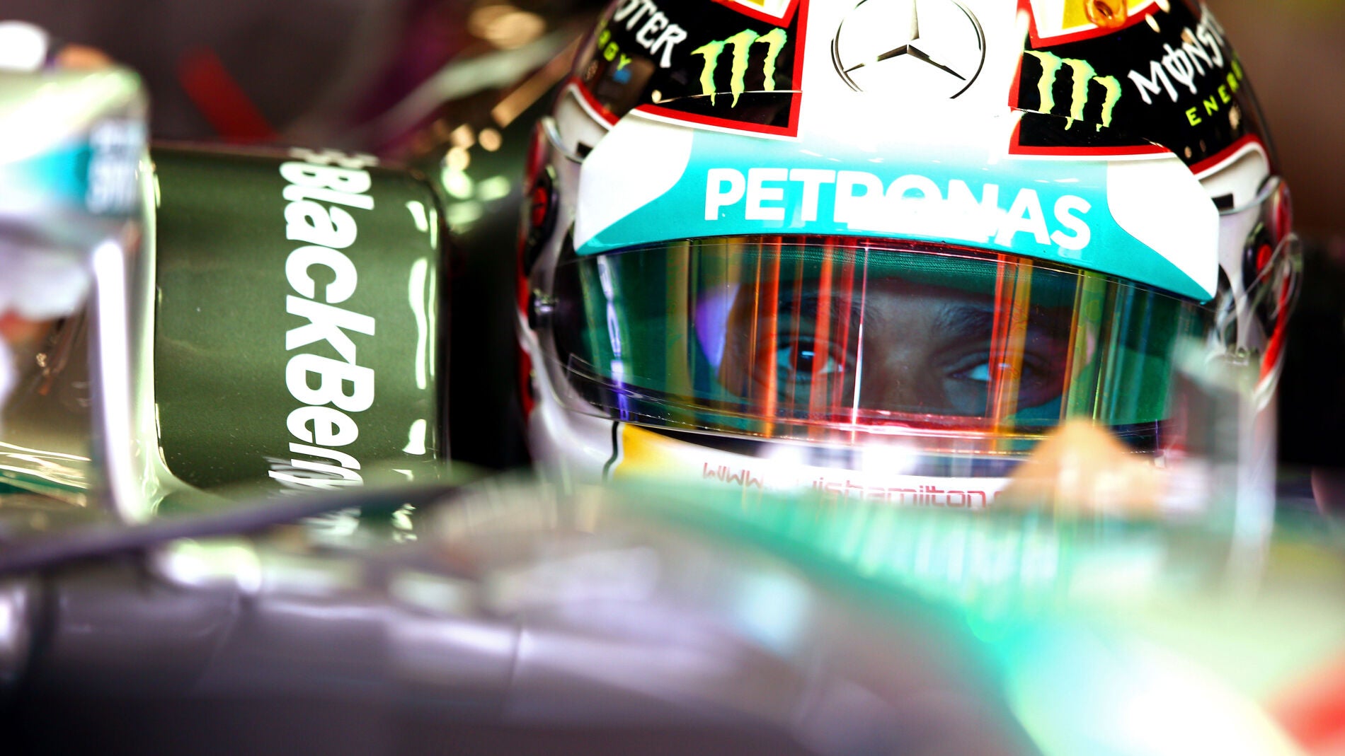 Lewis Hamilton en el W05