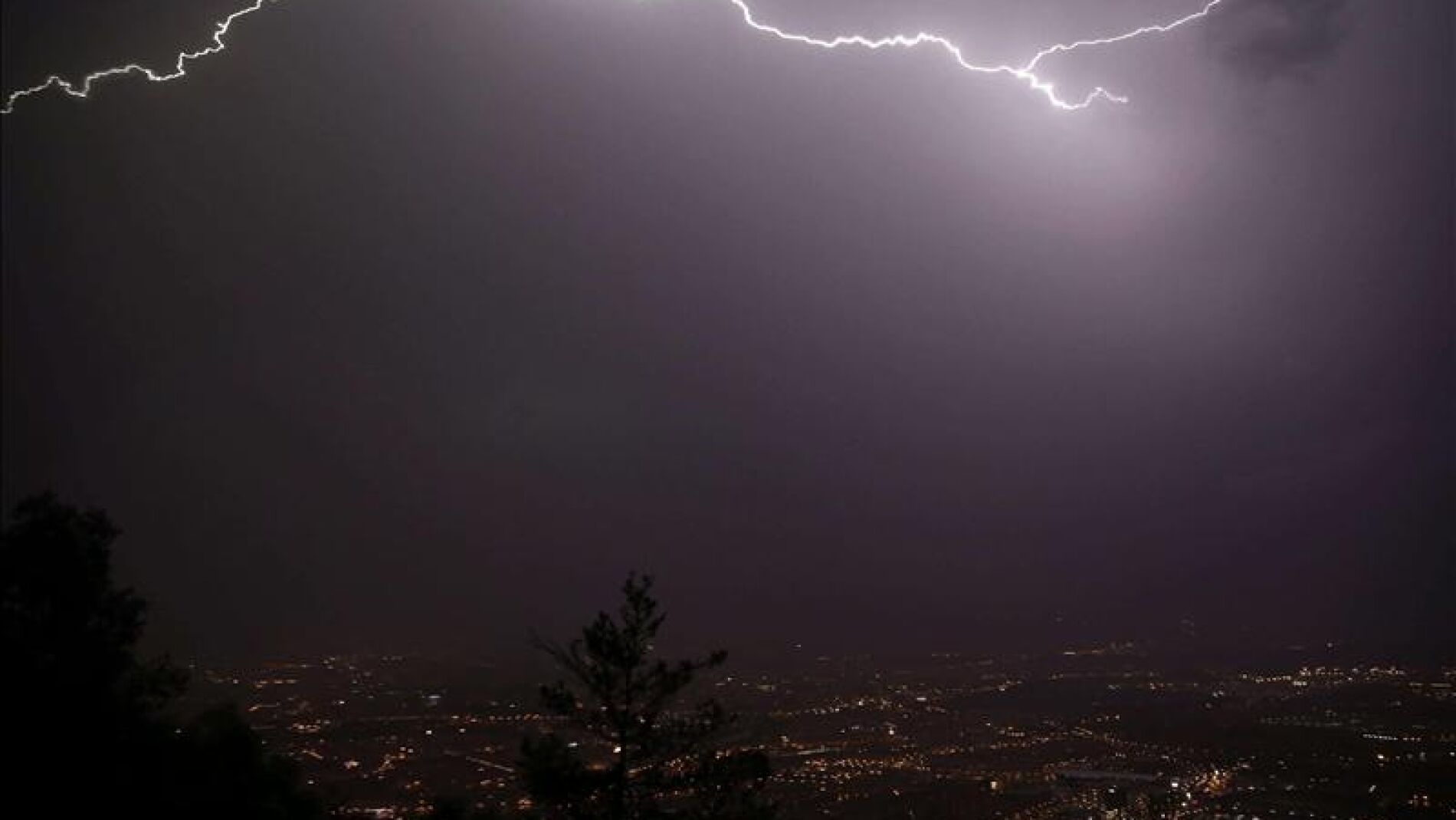 Tormenta el&eacute;ctrica en Navarra