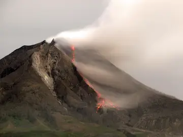 Capturando lo salvaje en el Monte Sinabung (13-09-2014) Capturando lo salvaje en el Monte Sinabung (13-09-2014)