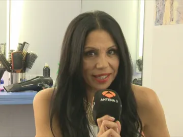 Toñi Salazar saluda a los espectadores de Vive Cantando Toñi Salazar saluda a los espectadores de Vive Cantando
