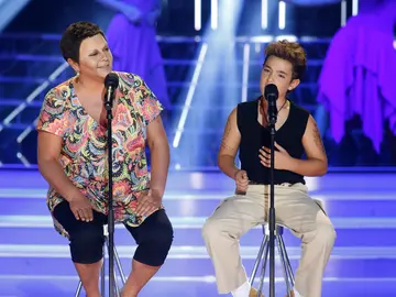 María del Monte y Samuel imitan a Ricky Martin y la Mari de Chambao en Tu cara me suena Mini María del Monte y Samuel imitan a Ricky Martin y la Mari de Chambao en Tu cara me suena Mini
