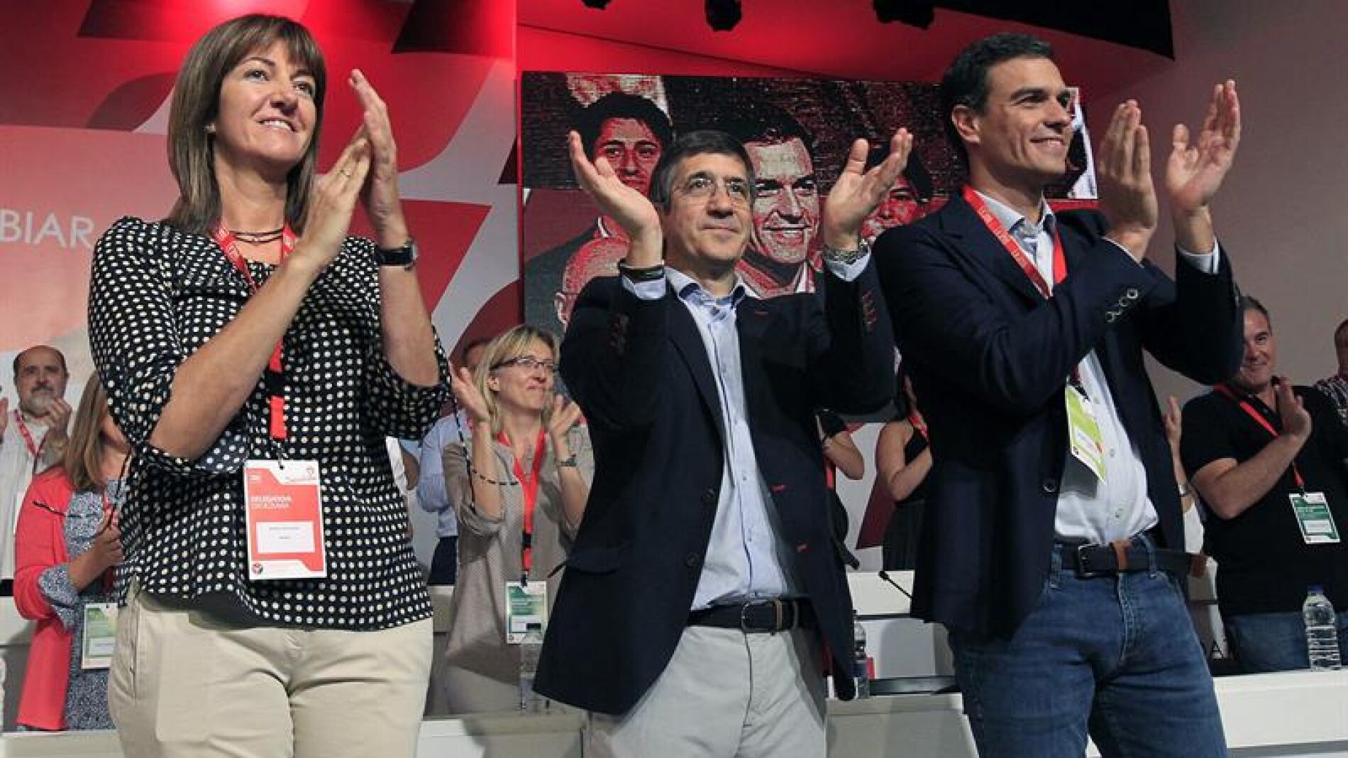 Idoia Mendia, arropada por Patxi L&oacute;pez y Pedro S&aacute;nchez