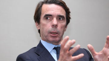 Aznar pide al Gobierno que elimine "la fuerte efervescencia independentista"