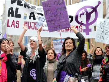 Imagen de archivo de una manifestación por un aborto libre Imagen de archivo de una manifestación por un aborto libre