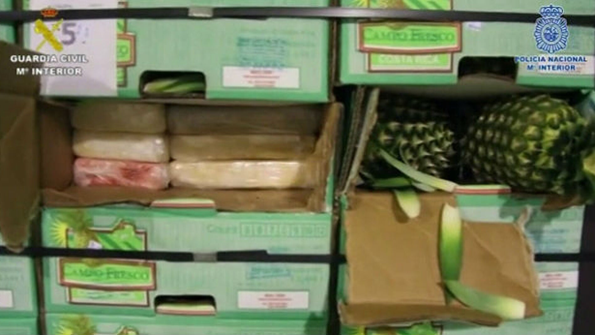 Incautan varios kilos de coca&iacute;na en cajas de pi&ntilde;as
